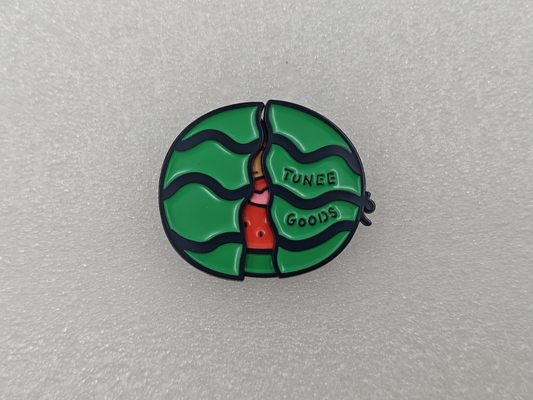 Mua 2025 Double-Layer UV Printing Summer Badge with Movable Parts – Fun and Interactive Commemorative Accessory sản xuất trực tuyến