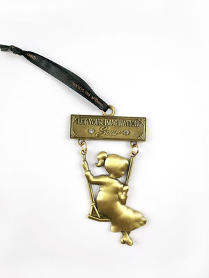 Trải nghiệm Nostalgia và Wonder với Dreamers Swing Cirque du Soleil Imagination Ornament Customisable Metal Finish